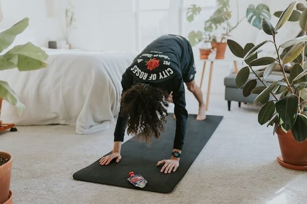 Fitness à la maison : des exercices simples et efficaces