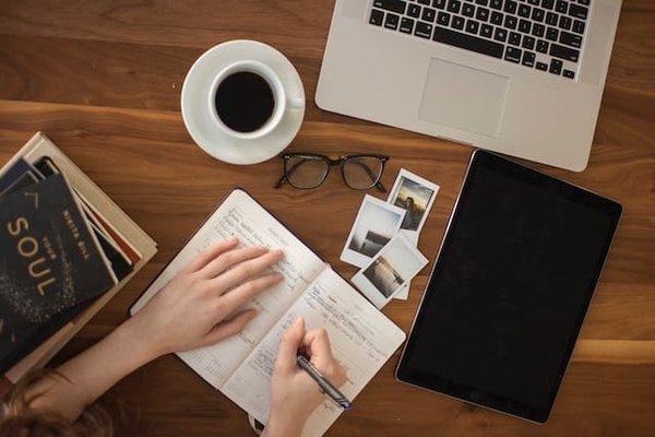 Écriture journalière : un outil pour l'auto-réflexion